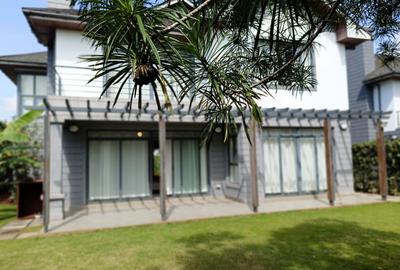 4 Bed Townhouse with En Suite at Five Star Paradise