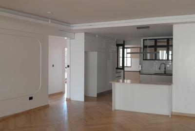 4 Bed Apartment with En Suite at Parklands