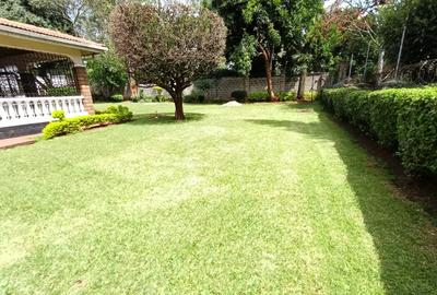 5 Bed House with En Suite in Rosslyn - 4