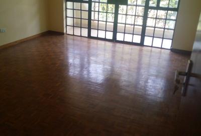 3 Bed Townhouse with En Suite in Kitisuru