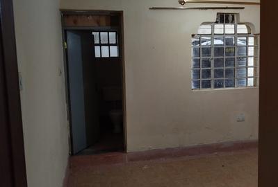 3 Bed Apartment with En Suite in Utawala