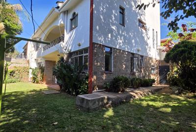 5 Bed House with En Suite at Riverside Drive