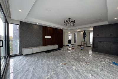 Serviced 4 Bed Apartment with En Suite in Kileleshwa