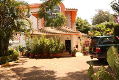 4 Bed House with En Suite in Westlands Area - 4