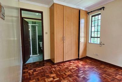 4 Bed Townhouse with En Suite in Lavington