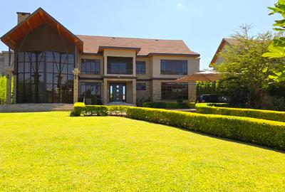 5 Bed Townhouse with En Suite at Panafrican Road