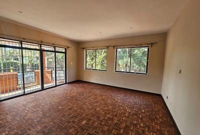 5 Bed House with En Suite in Spring Valley - 3