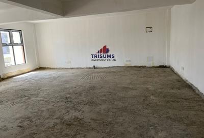 10,000 ft² Commercial Property with Fibre Internet in Mombasa Road