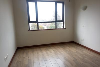 3 Bed Apartment with En Suite at Parklands