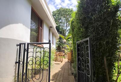 2 Bed House with Garden in Nyari - 2