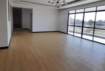 3 Bed Apartment with En Suite in Lavington - 3