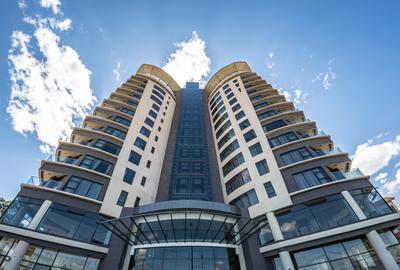 Serviced 2 Bed Apartment with En Suite at Off Southern Bypass
