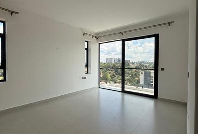 3 Bed Apartment with En Suite at Brookside - 4