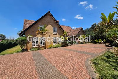 4 Bed House with En Suite in Runda