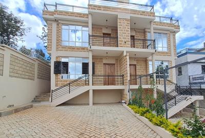 4 Bed Townhouse with En Suite at Oloolua - 46
