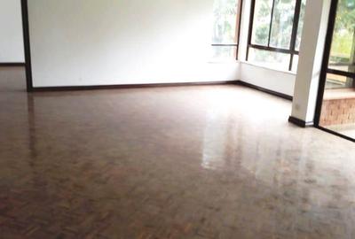 3 Bed Apartment with En Suite in Westlands Area