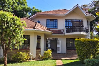 4 Bed House with En Suite in Spring Valley - 2