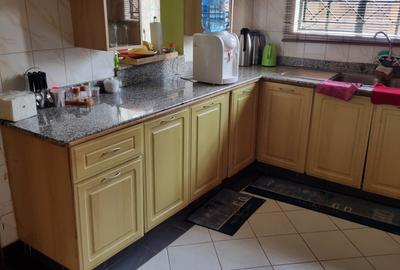 3 Bed Apartment with En Suite at Naivasha Road