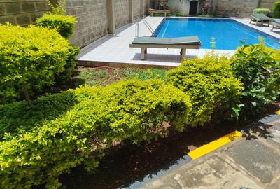 Furnished 2 Bed Apartment with En Suite in Brookside