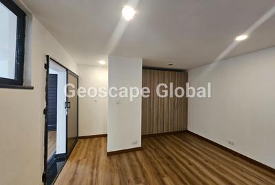 5 Bed Townhouse with En Suite in Lower Kabete
