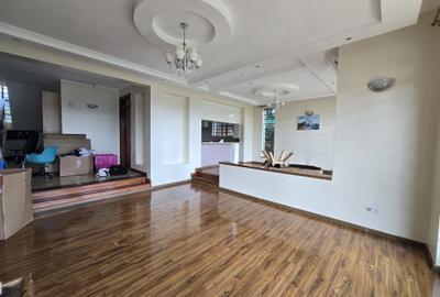 4 Bed House with En Suite at Paradise Lost Road - 3