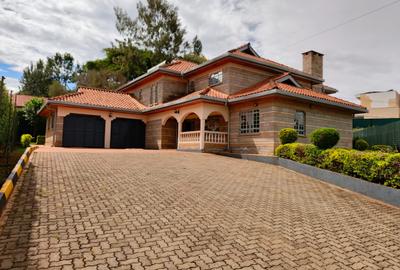5 Bed House with En Suite at Nyari