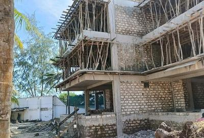 Serviced 3 Bed Apartment with En Suite at Mount Kenya Road - 2