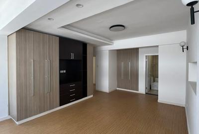 3 Bed Apartment with En Suite at Hatheru Road - 4