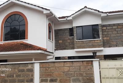 4 Bed Townhouse with En Suite in Spring Valley