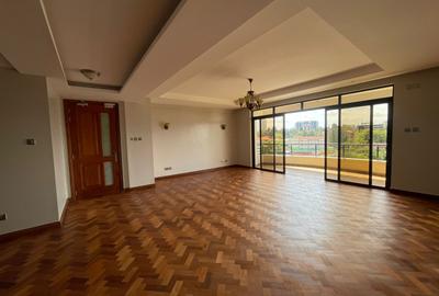 4 Bed Apartment with En Suite in Riverside - 2