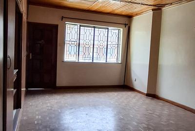 5 Bed Townhouse with En Suite in Lavington