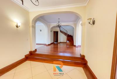 5 Bed Townhouse with En Suite in Thigiri - 4