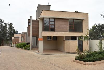 4 Bed Townhouse with En Suite in Lavington