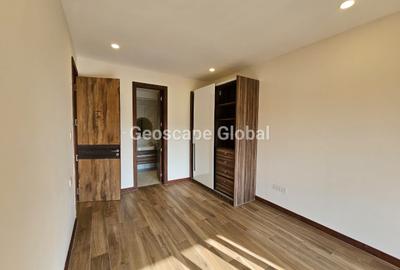2 Bed Apartment with En Suite in Spring Valley