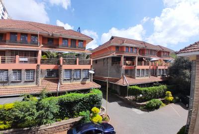 4 Bed Apartment with En Suite at Mararo Road