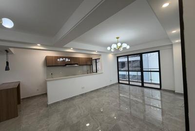 2 Bed Apartment with En Suite in Riverside - 2