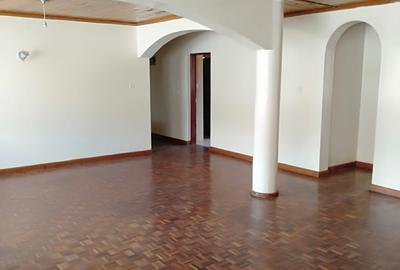 4 Bed Apartment with En Suite at Lavington - 2