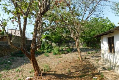 1,011 m² Land in Nyali Area