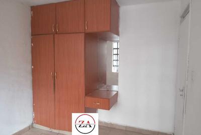 Studio Apartment with En Suite at Ruaka