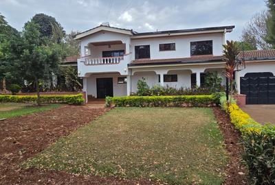 4 Bed House with En Suite at Nyari Close