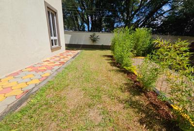 5 Bed House with En Suite in Lavington