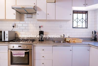 Serviced 2 Bed Apartment with En Suite at Brookside Drive