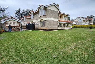 4 Bed House with En Suite at Bomas