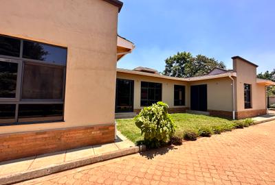 2 Bed House with En Suite in Runda