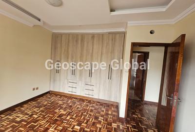 4 Bed Townhouse with En Suite in Westlands Area