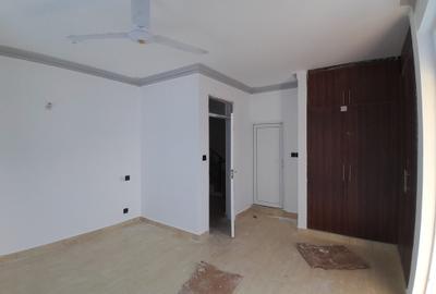 3 Bed Villa with En Suite in Mtwapa - 2