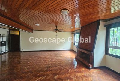 3 Bed Townhouse with En Suite in Spring Valley - 4