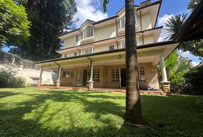 5 Bed Townhouse with En Suite in Lavington