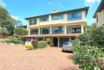 4 Bed Townhouse with En Suite at Kyuna Villas