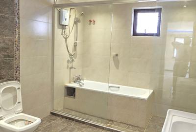 5 Bed Townhouse with En Suite at Lavington Green - 4